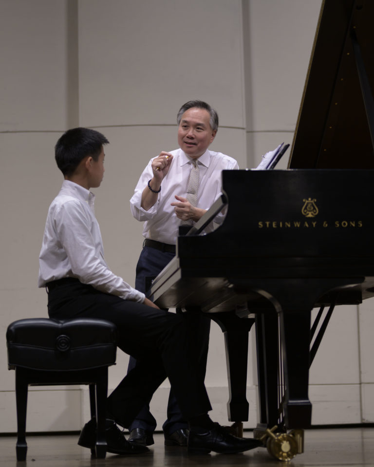Alan Chow teaching at the New Orleans Piano Institute